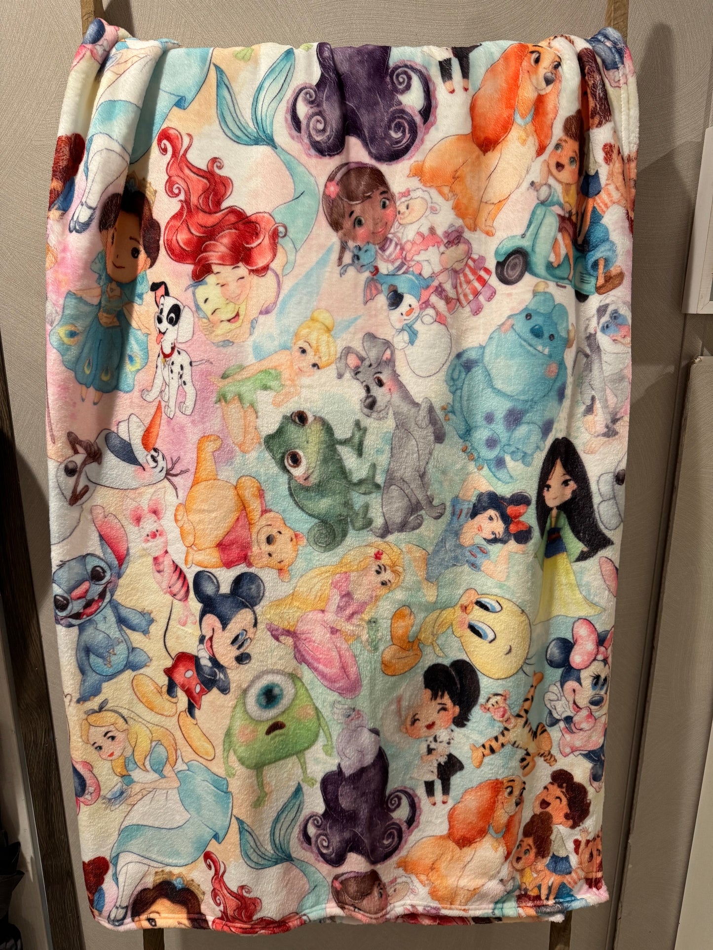50x60 Characters Blanket