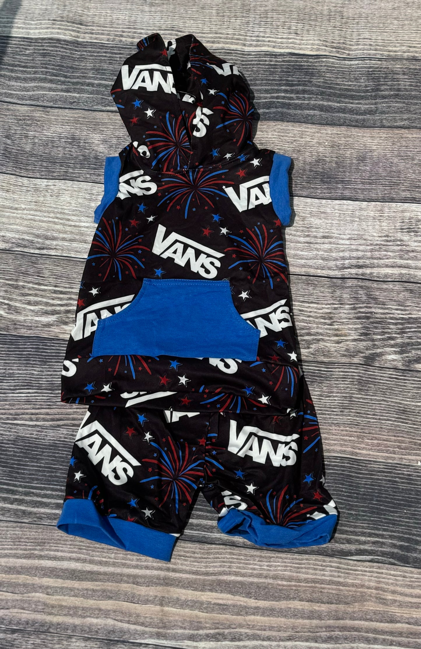Boys Firework Hooded Set