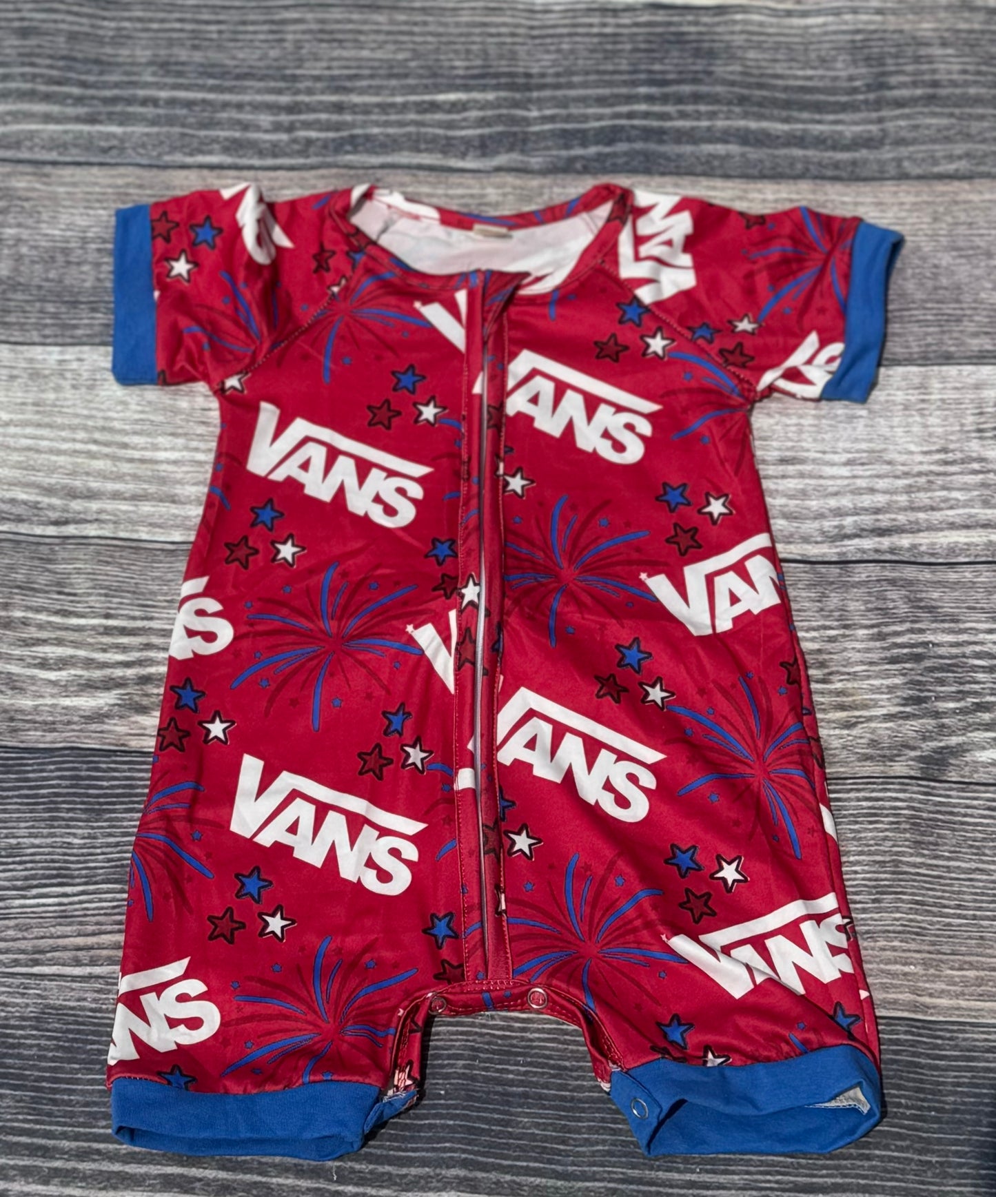Fireworks Shortie Zip